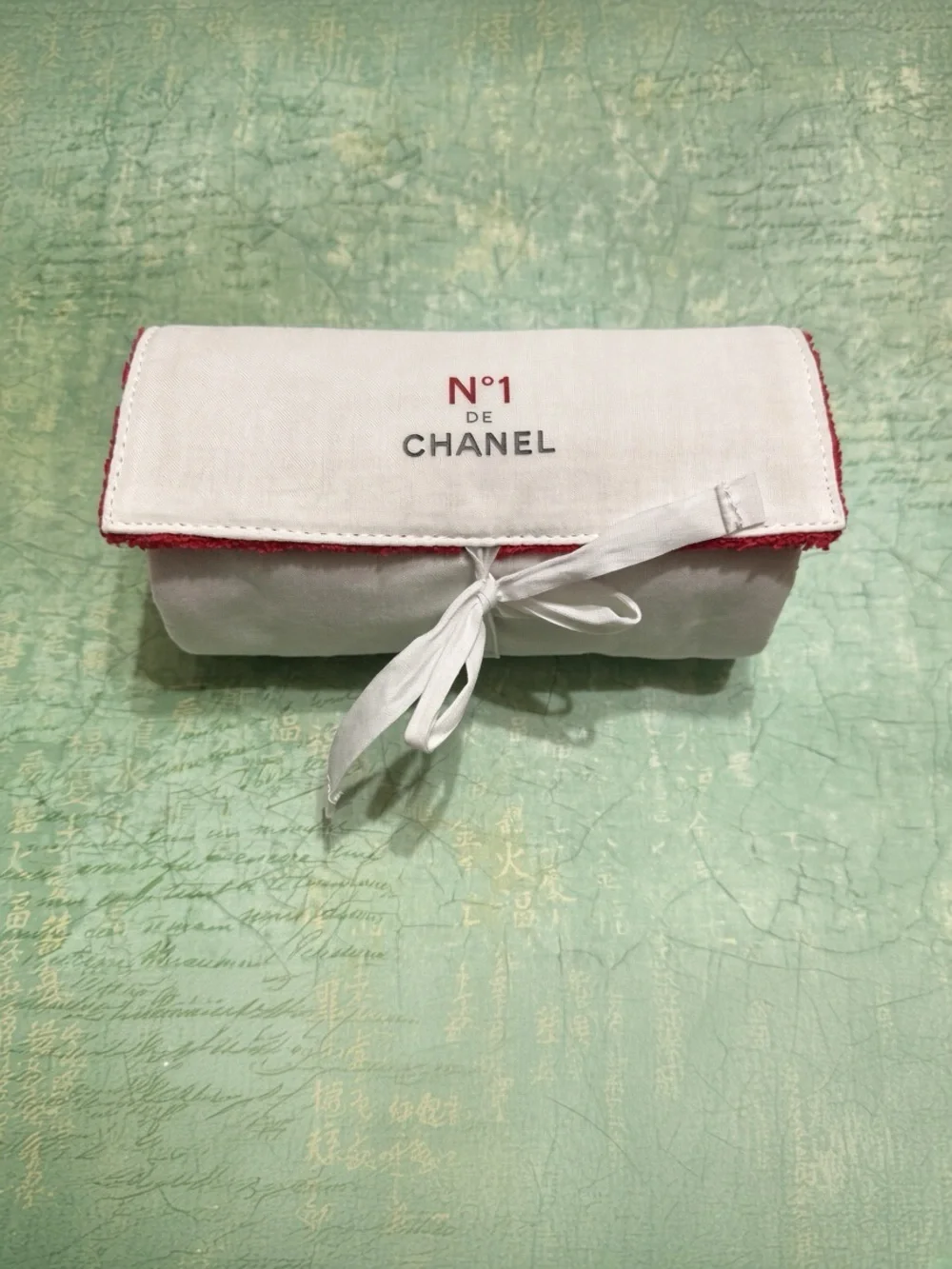 CHANEL ROLL UP MAKEUP BAG